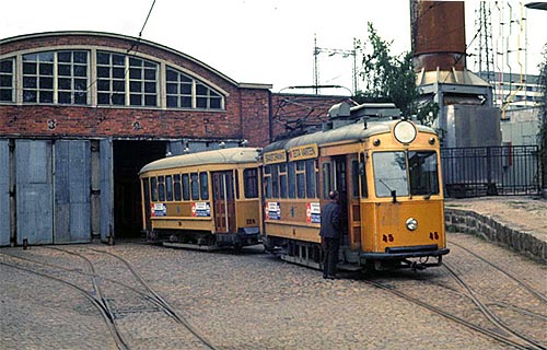 Vaunuhallista Linnankadun puolelta 1960/70 lukujen taitteessa